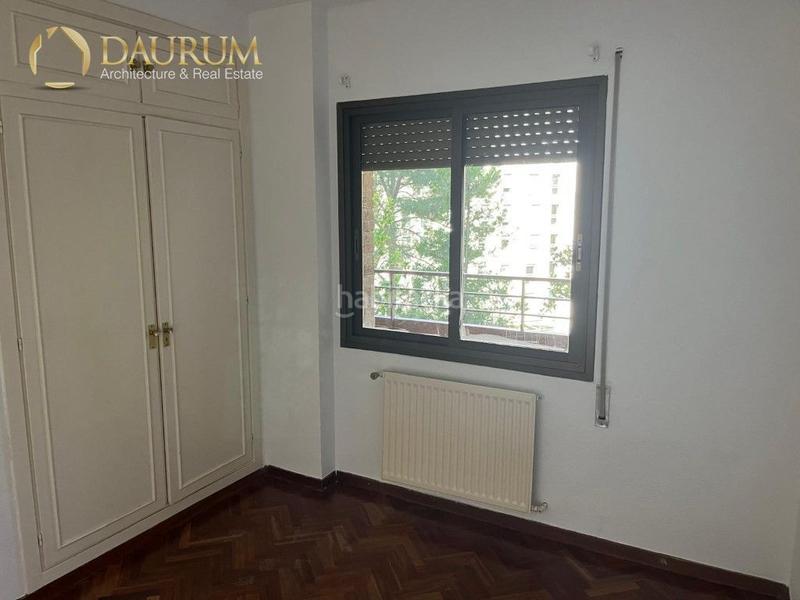 Foto 114a3d7c-6325-4608-9804-d3274ed65d29. Flat with parking pool in Peñagrande Madrid