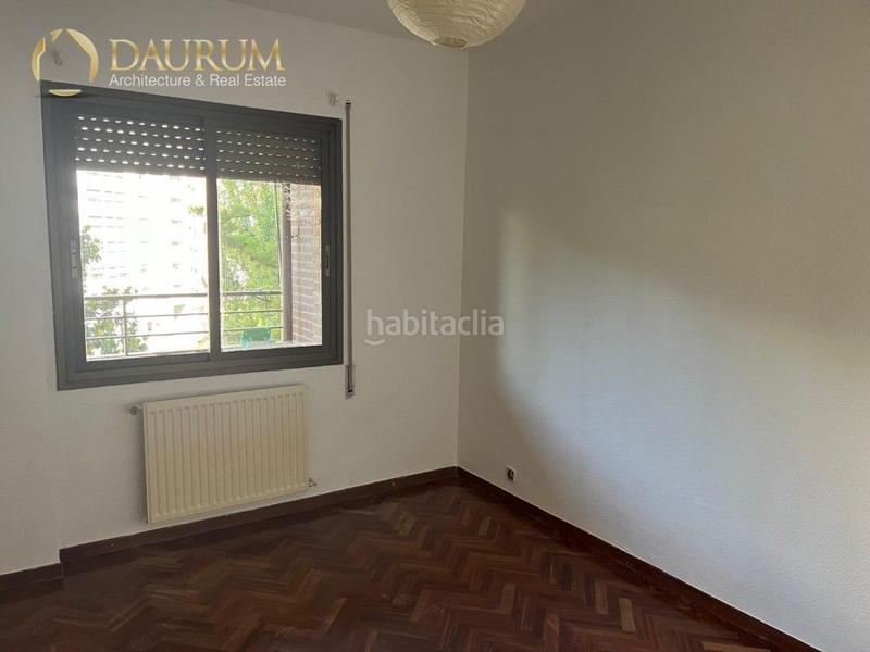 Foto 56badae7-00d3-4e7a-a52b-51907de58268. Flat with parking pool in Peñagrande Madrid