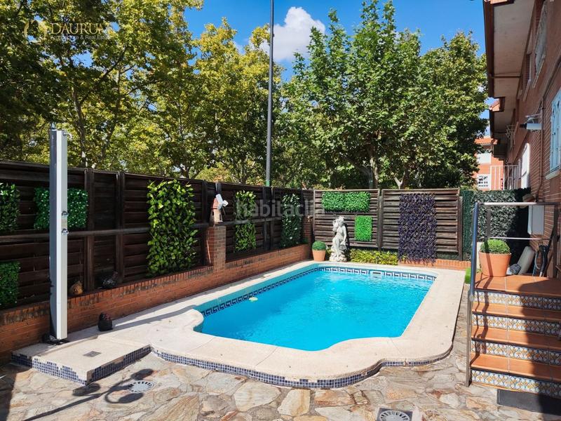 Foto d1f15167-0a71-4906-87ee-22c1b1b63286. Semi detached house with parking pool in Getafe norte Getafe