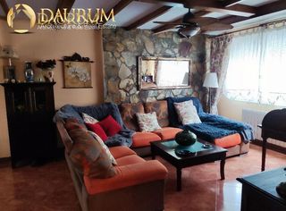 Reihenhaus  Calle simón de colonia, getafe norte. Inmejorable chalet pareado de 4 plantas en getafe