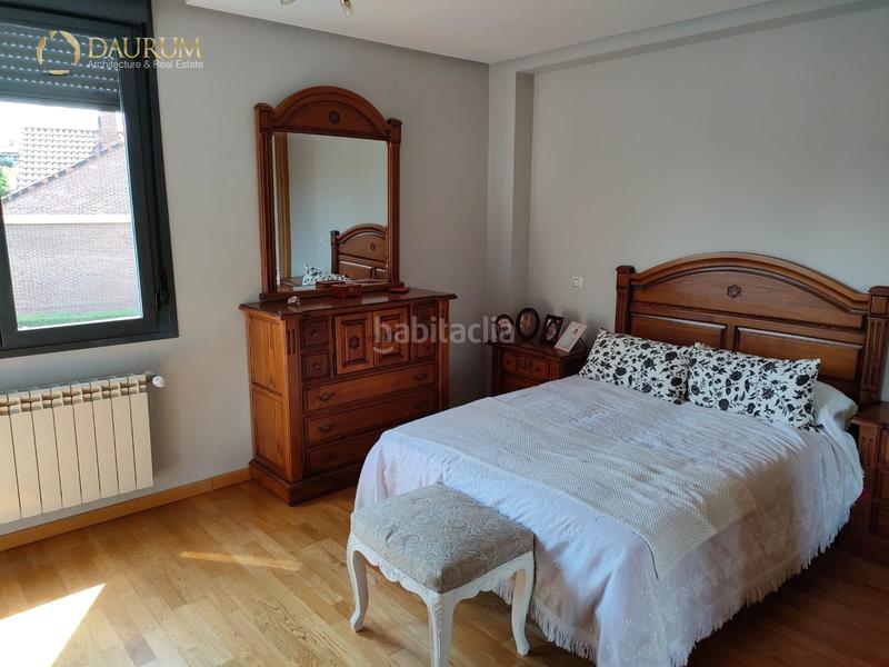 Foto 8318ff3a-4e25-4528-b662-f531e6806e78. Casa adossada amb calefacció aparcament a Loeches