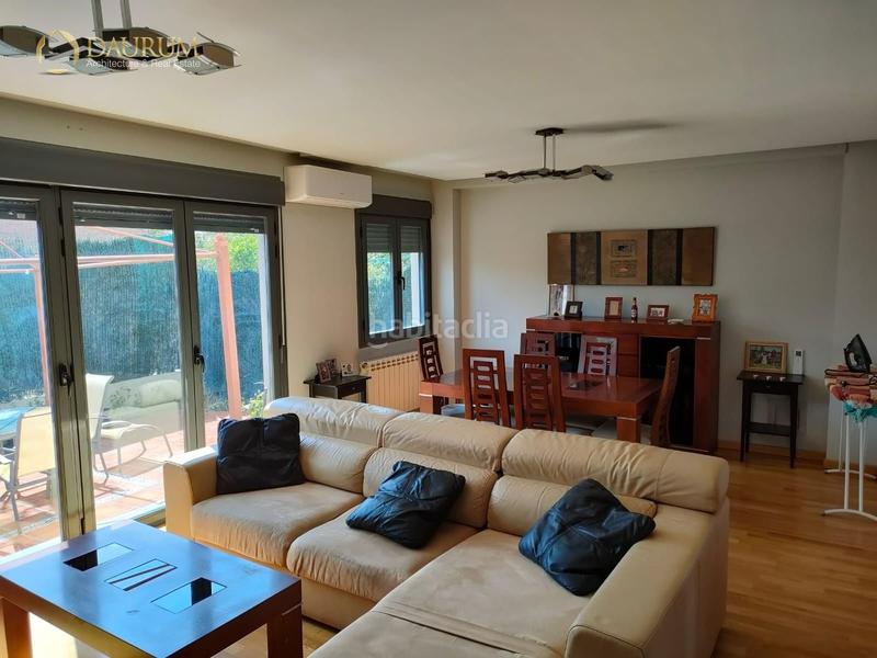 Foto ddb477b7-636b-42ec-84a4-d9f7c5dd58d0. Casa adossada amb calefacció aparcament a Loeches