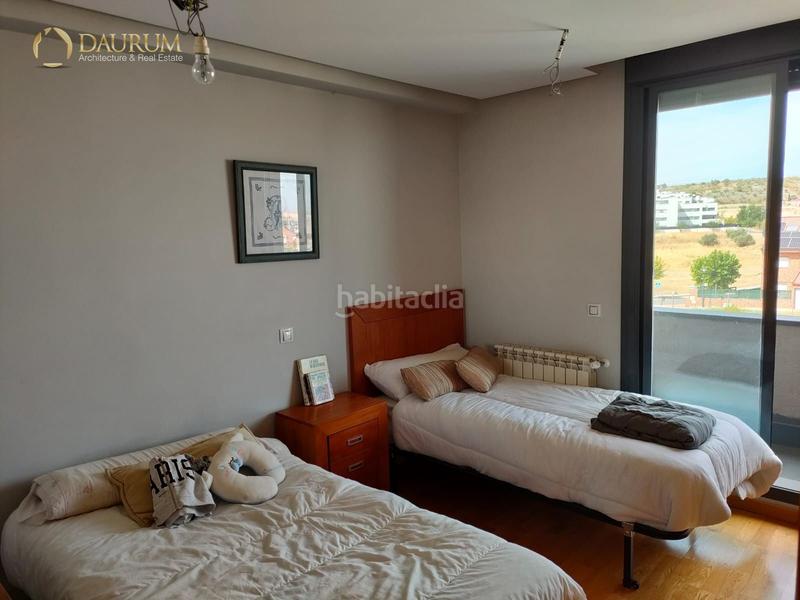 Foto f1143aed-f127-4fc3-9115-0aabaa7777fe. Casa adossada amb calefacció aparcament a Loeches