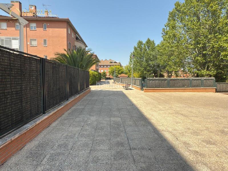 Foto 08c16964-e1ab-4190-98be-f697643fa5f1. Attique avec chauffage parking piscine dans Sector B Boadilla del Monte
