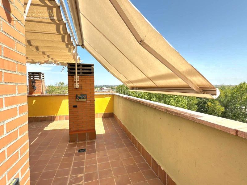 Foto aeb33d84-0705-445b-a626-f5bca4645ce2. Attique avec chauffage parking piscine dans Sector B Boadilla del Monte