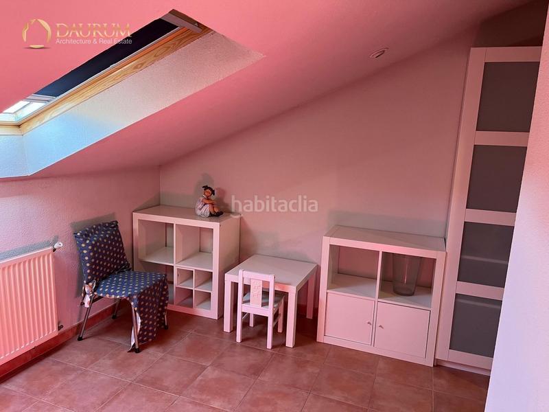 Foto c6ebb73f-9b30-4a46-8086-fd06c95914d1. Duplex con riscaldamento parcheggio in Casa Amarilla Galapagar