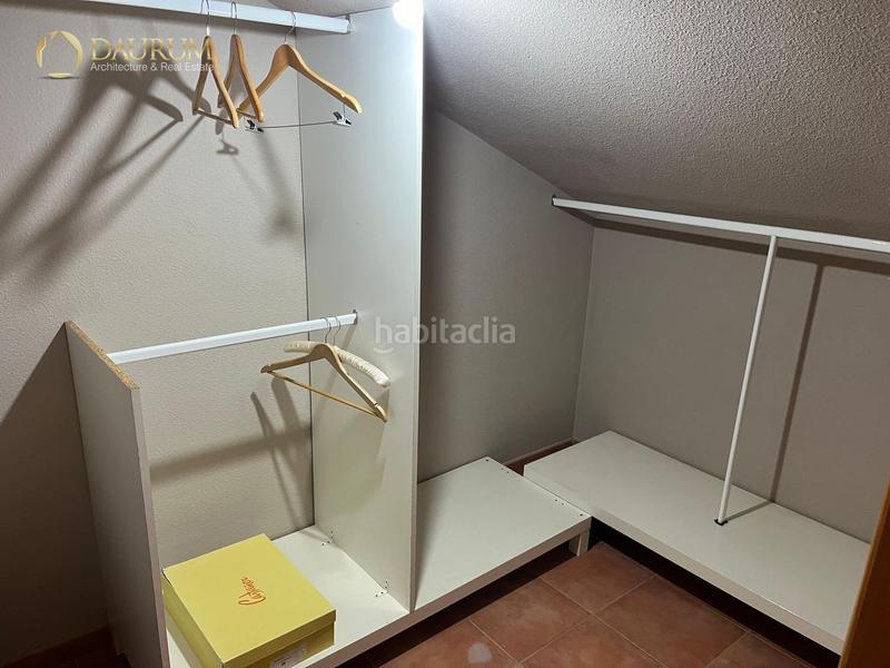 Foto e5d09a2c-e6ac-4da2-9a29-d5b8617beb2d. Duplex con riscaldamento parcheggio in Casa Amarilla Galapagar