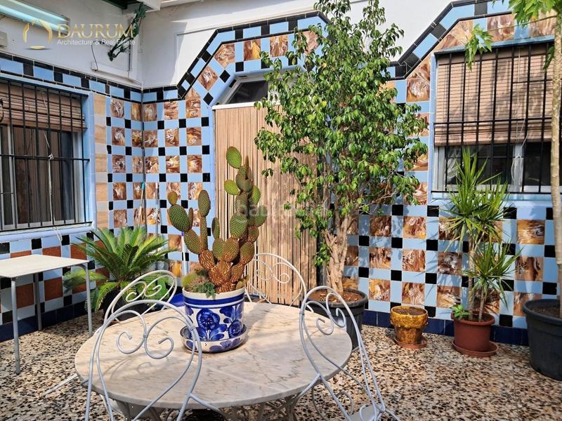 Foto 40ad0e5d-dc38-419b-8762-1174a21b802f. Casa amb aparcament a Zona Concordia Burjassot