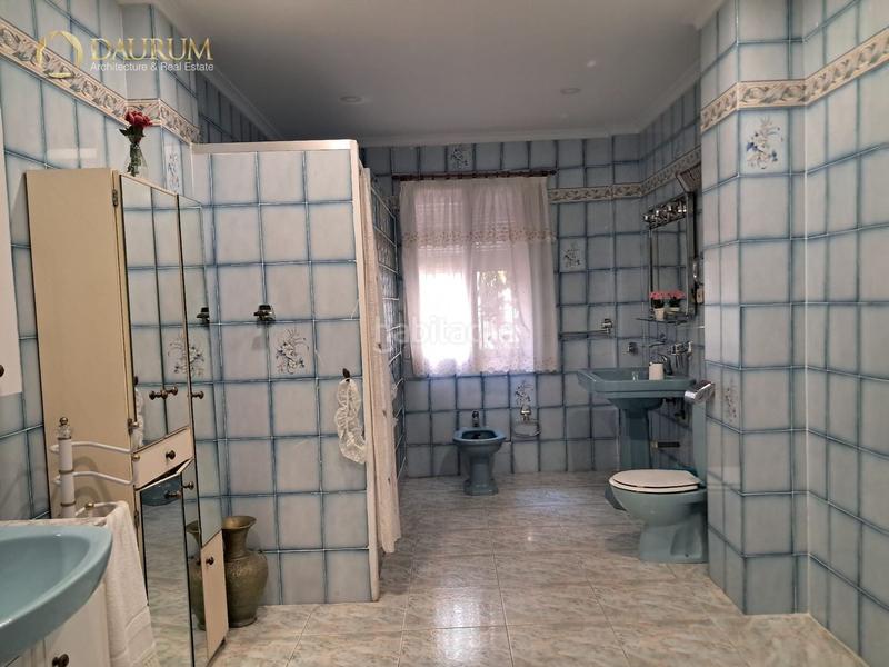 Foto b2af4be2-b7f9-4a54-a690-4097fc961f0a. Casa amb aparcament a Zona Concordia Burjassot