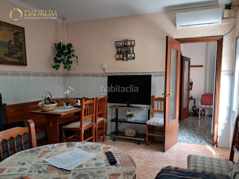 Foto bc874fe6-c98f-423e-84ea-c829fb4edce8. Casa amb aparcament a Zona Concordia Burjassot
