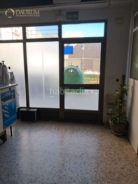 Foto f5af38e1-baa6-40af-afb0-6d9b8bda58d5. Fabrikhalle in Torrefiel Valencia