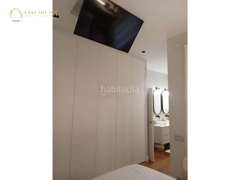 Foto 0d40fddc-1291-4575-9110-af61ffcff387. Piso en Russafa Valencia