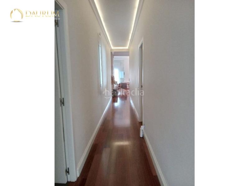 Foto 3320d87b-a605-4948-bb22-b1785c6b76fc. Piso en Russafa Valencia