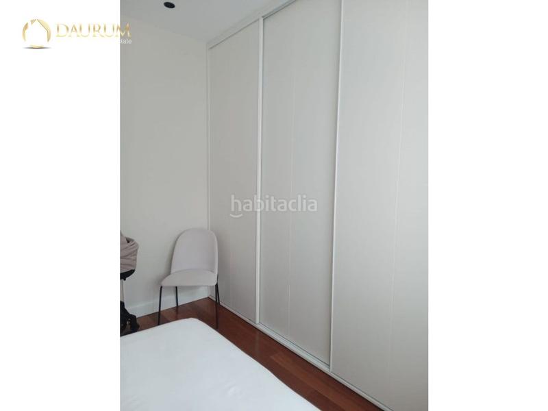 Foto e884a8a6-90eb-4ef7-9611-c78acf887974. Piso en Russafa Valencia