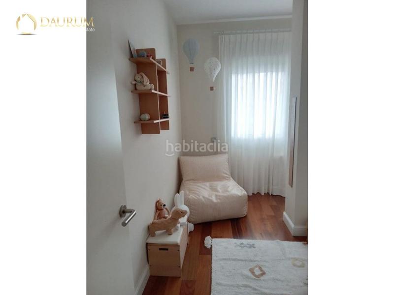 Foto ef7cdb24-66e9-496f-92fc-2d50d532d943. Piso en Russafa Valencia