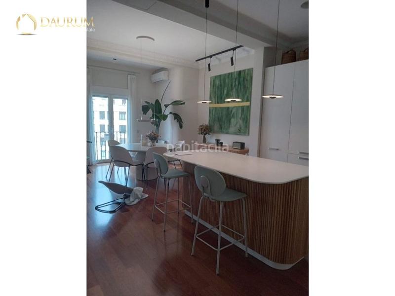 Foto f4191632-bb56-4a8e-b9fd-7350dd157b0e. Piso en Russafa Valencia