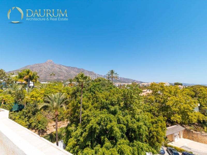 Foto 2f17edb5-a9d8-4c22-950e-716fe267cb89. Duplex con riscaldamento parcheggio piscina in lomas de Marbella club Marbella