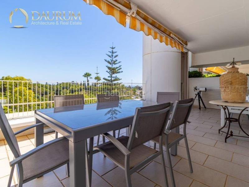 Foto 2f799771-40f9-4e91-9126-d26e06bad2da. Duplex con riscaldamento parcheggio piscina in lomas de Marbella club Marbella