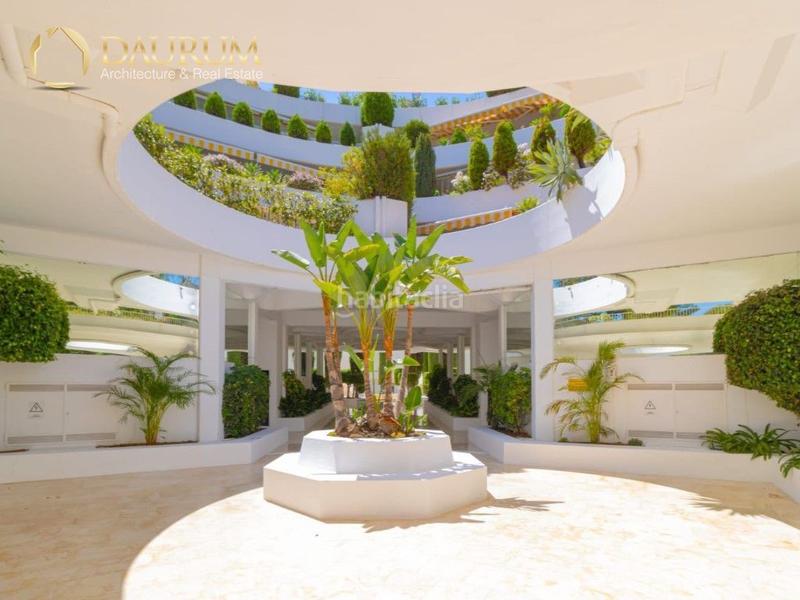 Foto 432165fe-debd-4585-a32d-f8ef83295cb8. Duplex con riscaldamento parcheggio piscina in lomas de Marbella club Marbella