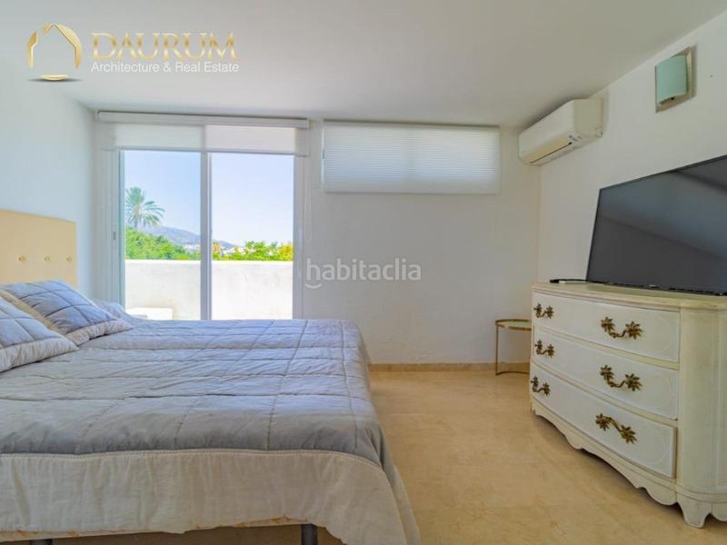 Foto b3181184-2ed9-43c4-9396-32b716d7dd75. Duplex con riscaldamento parcheggio piscina in lomas de Marbella club Marbella