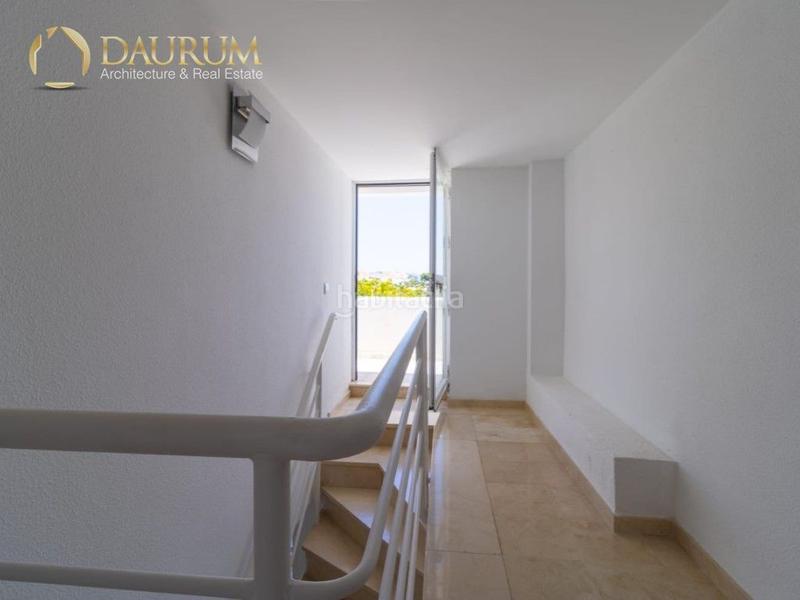 Foto c3263a73-6caa-4781-a313-f2d28aa6f108. Duplex con riscaldamento parcheggio piscina in lomas de Marbella club Marbella