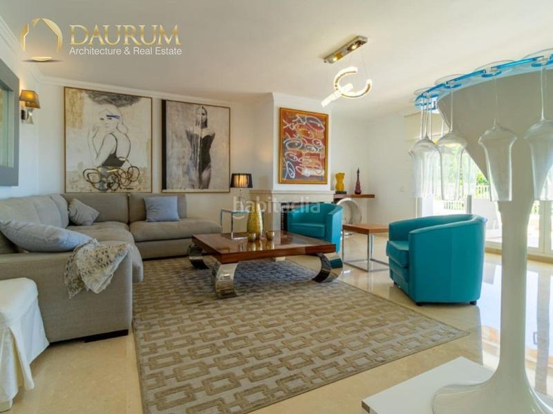 Foto caf62243-4bc4-467f-8e35-dc240370d51a. Duplex con riscaldamento parcheggio piscina in lomas de Marbella club Marbella