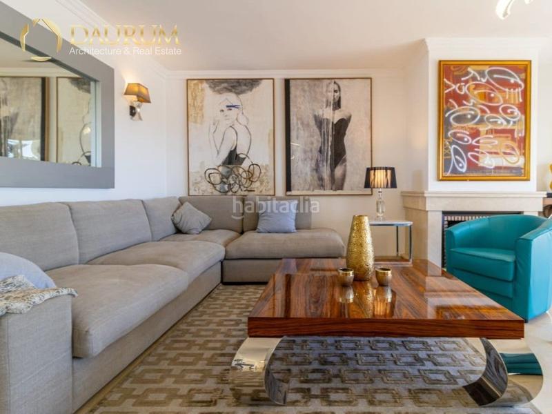 Foto e20d693e-d364-4a4a-bb92-d477e5d50a66. Duplex con riscaldamento parcheggio piscina in lomas de Marbella club Marbella