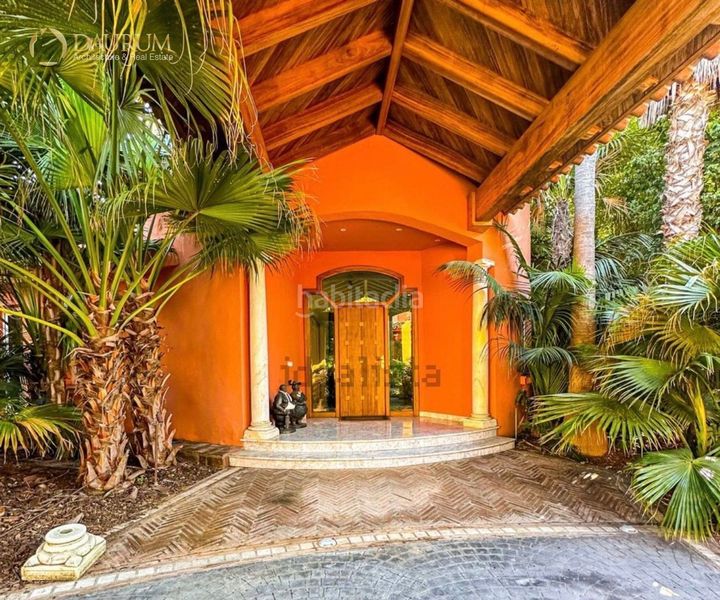 Foto 138c6090-eabc-43cb-b5b0-28e212e3a49d. Chalet en Sierra Blanca Marbella