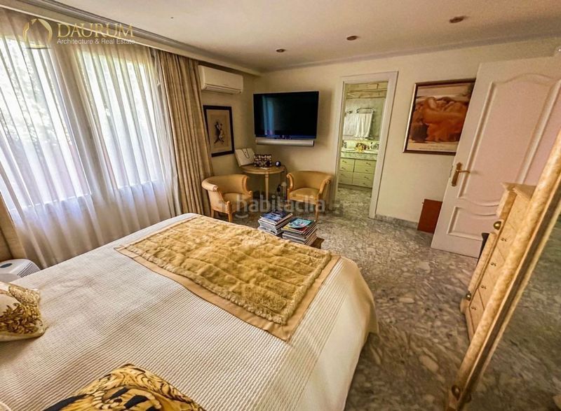 Foto 194cb8e0-c28c-49f3-b8cd-f825e3f77980. Chalet en Sierra Blanca Marbella