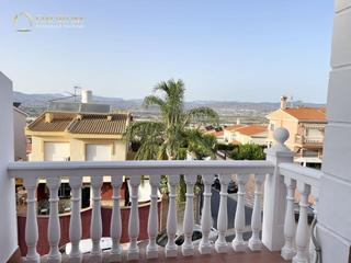 Chalet  De los cooperantes. En alhaurin de la torre