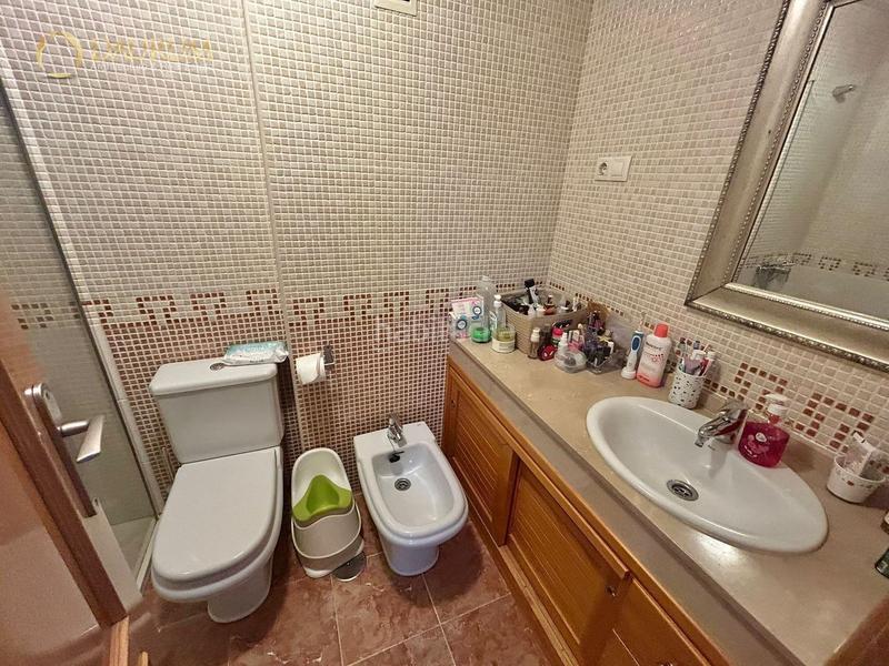 Foto c0c5adff-73b4-46da-948b-3d933a9a92f5. Pis amb aparcament piscina a Las Flores Mijas