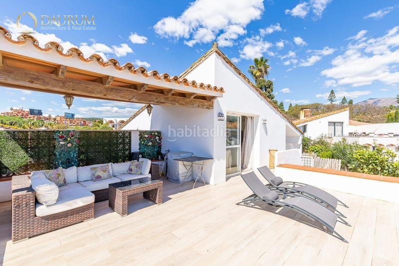 Foto 95065658-305d-4be2-bfb1-b7bdfc51690f. Casa a schiera con parcheggio piscina in Bahía Dorada Estepona