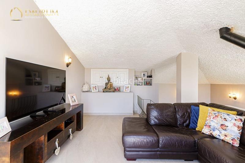 Foto e01544f4-e86e-45fb-ada7-bb1f9d38919f. Casa a schiera con parcheggio piscina in Bahía Dorada Estepona