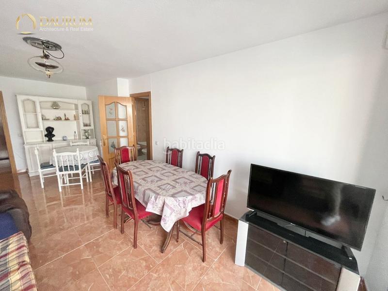 Foto c3571aaa-f939-4c61-9b8f-e408d7997624. Piso en La Trinidad Málaga