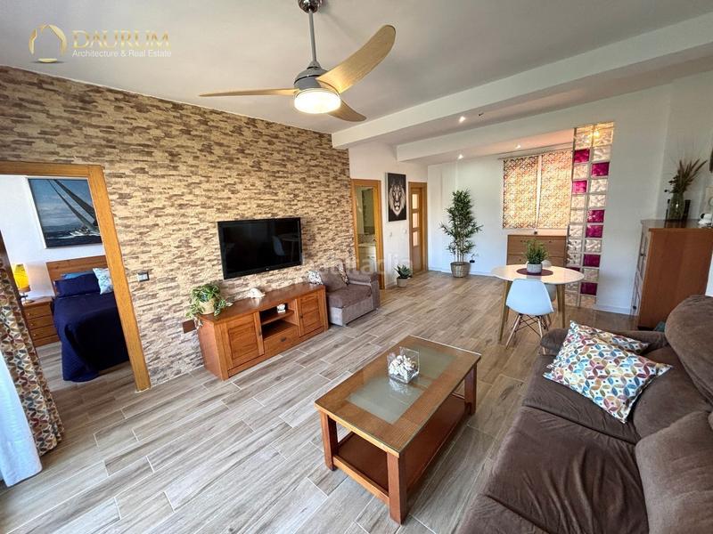 Foto f753a423-6de0-48d4-adbd-8221401f31ee. Appartamento con piscina in Los Álamos Torremolinos