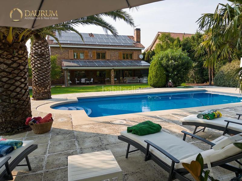 Foto 04dbf4a2-3f40-40e6-80ef-f2e01fe5b5ef. Chalet con riscaldamento parcheggio piscina in Montealina Pozuelo de Alarcón