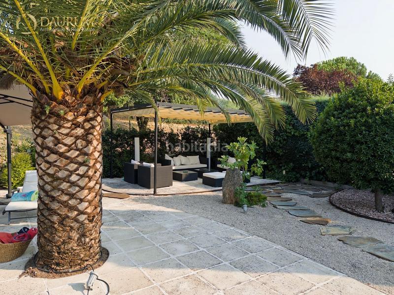 Foto d90f0cbb-03bd-4eac-a97d-0a776719768d. Chalet con riscaldamento parcheggio piscina in Montealina Pozuelo de Alarcón