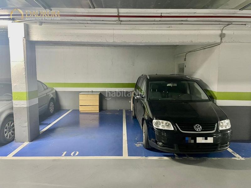 Foto 876ef1ac-df0b-4462-a36c-682b03f57a4d. Parking coche en El Pinillo Torremolinos