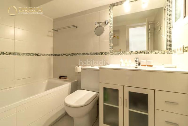 Foto f4da9f45-c3ef-4da0-818f-e39cc8df6040. Casa adossada amb piscina a Bahía Dorada Estepona