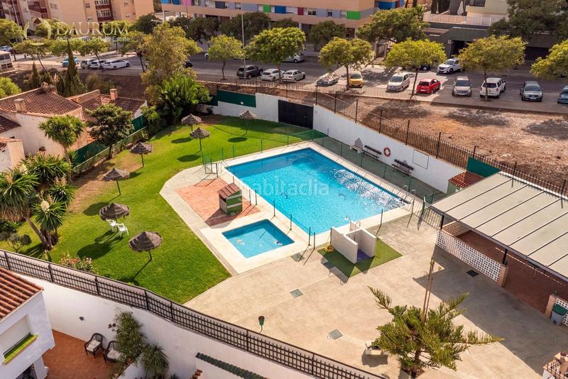 Foto 5ec3f5d5-b772-47b6-bbcd-1f1e85c820e5. Casa adossada amb calefacció aparcament piscina a Málaga