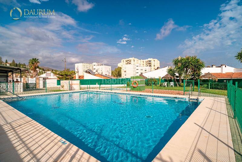 Foto 6add0b2c-bb5c-4a7b-8e8c-4ba422961e72. Casa adossada amb calefacció aparcament piscina a Málaga
