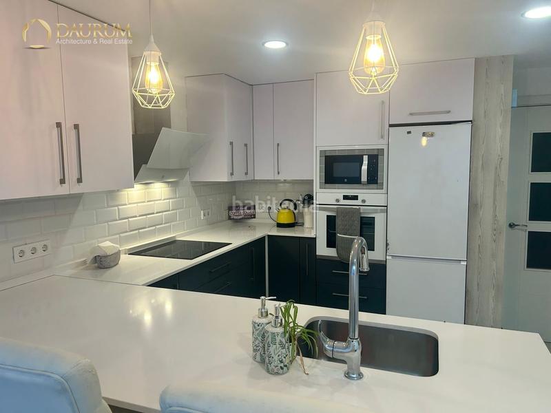 Foto f9fd9888-b98e-4395-aa0d-068c6b644bb9. Casa adossada a Arroyo de la Miel Benalmádena