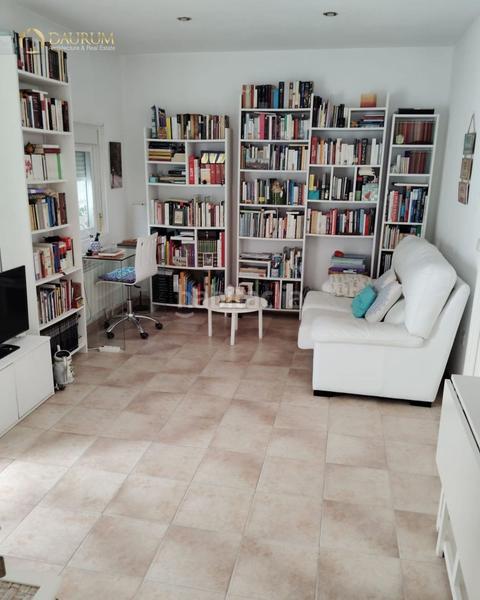 Foto 0e40c6c3-df3a-41da-97f7-4faae80ff72d. Chalet con riscaldamento piscina in Salud y Alegría - El Lago Torrelodones