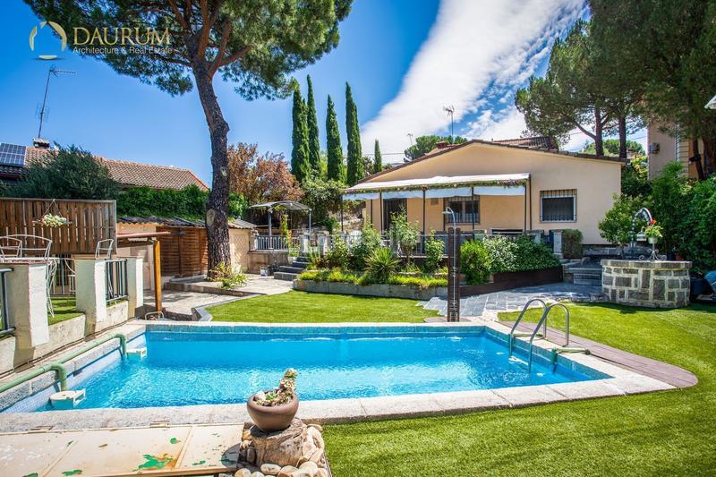 Foto 1dda4241-6bff-4a5d-b0ad-29d0ea264c69. Chalet con riscaldamento piscina in Salud y Alegría - El Lago Torrelodones