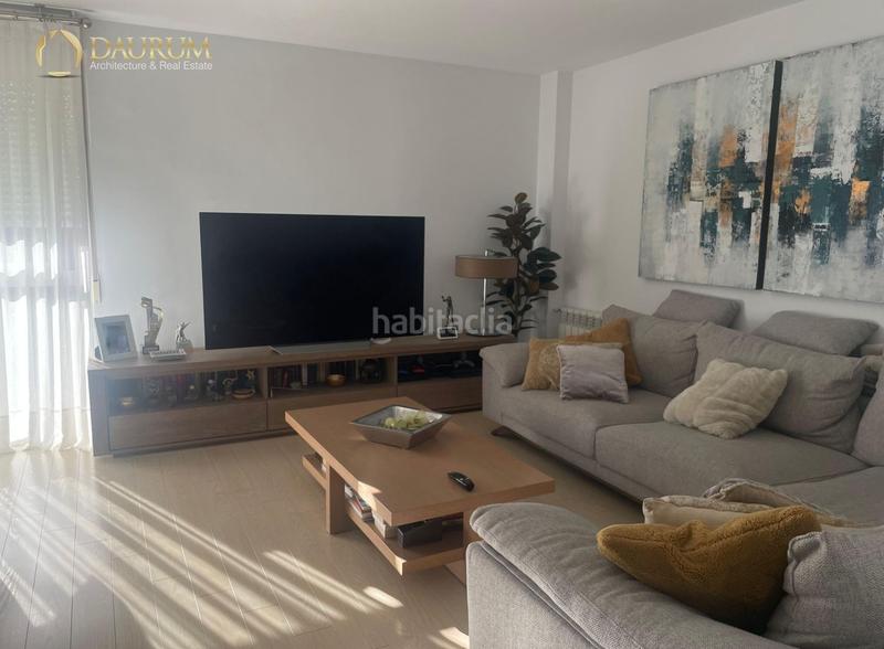 Foto 29d8cea4-9641-4738-a0a9-bbf7a6f6bb06. Duplex con riscaldamento parcheggio piscina in Parque Empresarial Rozas de Madrid (Las)