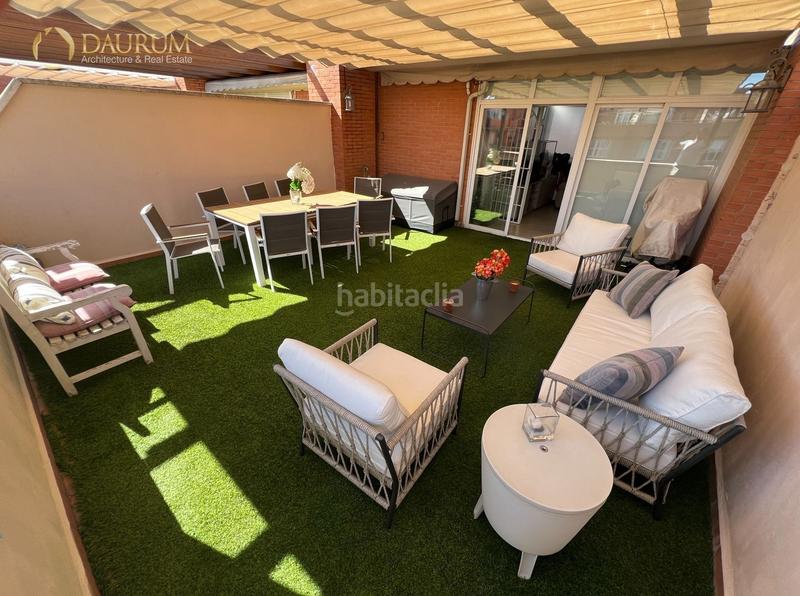 Foto c5969b82-d100-445c-a63a-dce0deedf168. Duplex con riscaldamento parcheggio piscina in Parque Empresarial Rozas de Madrid (Las)