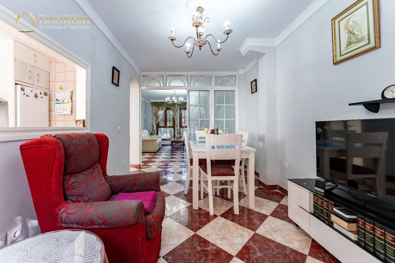 Foto 1393d1b1-dfdf-4850-bbe8-6960393ee7fb. Casa adossada amb aparcament a Pedregalejo - Morlaco Málaga