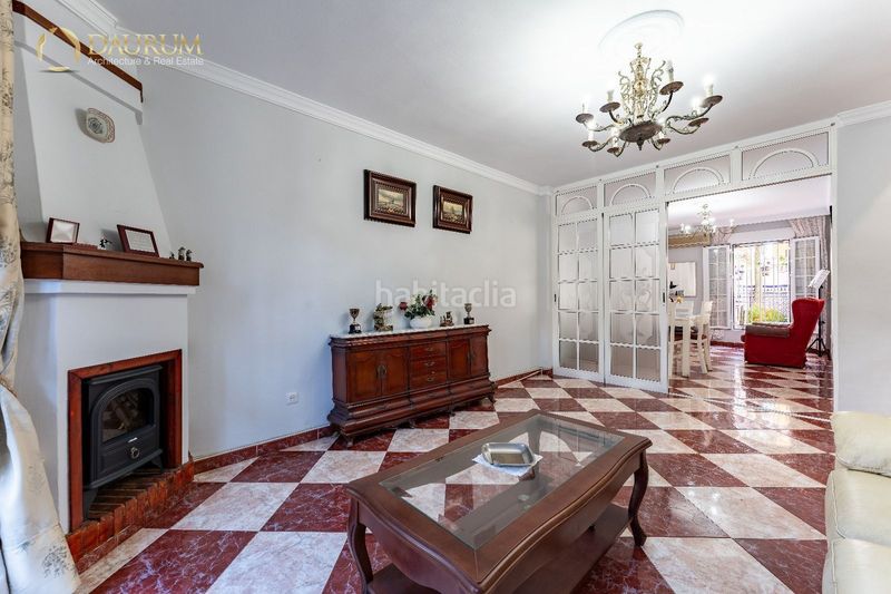 Foto 79826cd7-e9b6-41e9-9f80-e8c98f3c1360. Casa adossada amb aparcament a Pedregalejo - Morlaco Málaga