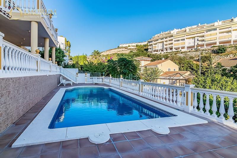 Foto b7c57e7d-436f-4c5f-90f8-185ed92b25d5. Chalet avec chauffage parking piscine dans La Cala del Moral Rincón de la Victoria