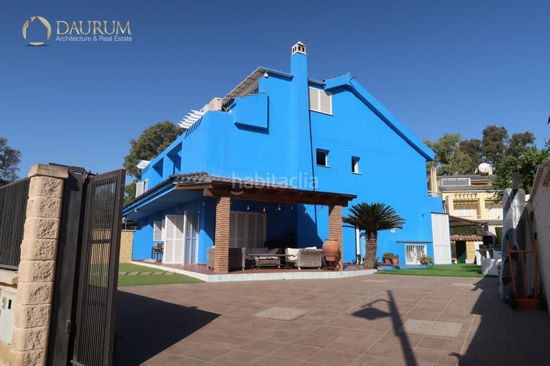 Foto 300f2b27-31f7-4244-b852-5b905f0d327f. Towny house with heating parking pool in Guadalmar Málaga